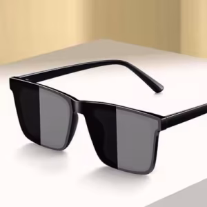 Lightweight Sunglasses
